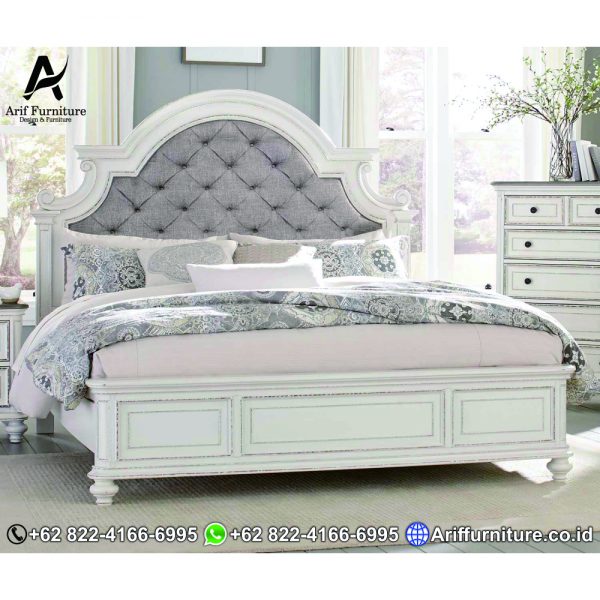 Set Kamar Tidur Classic Putih